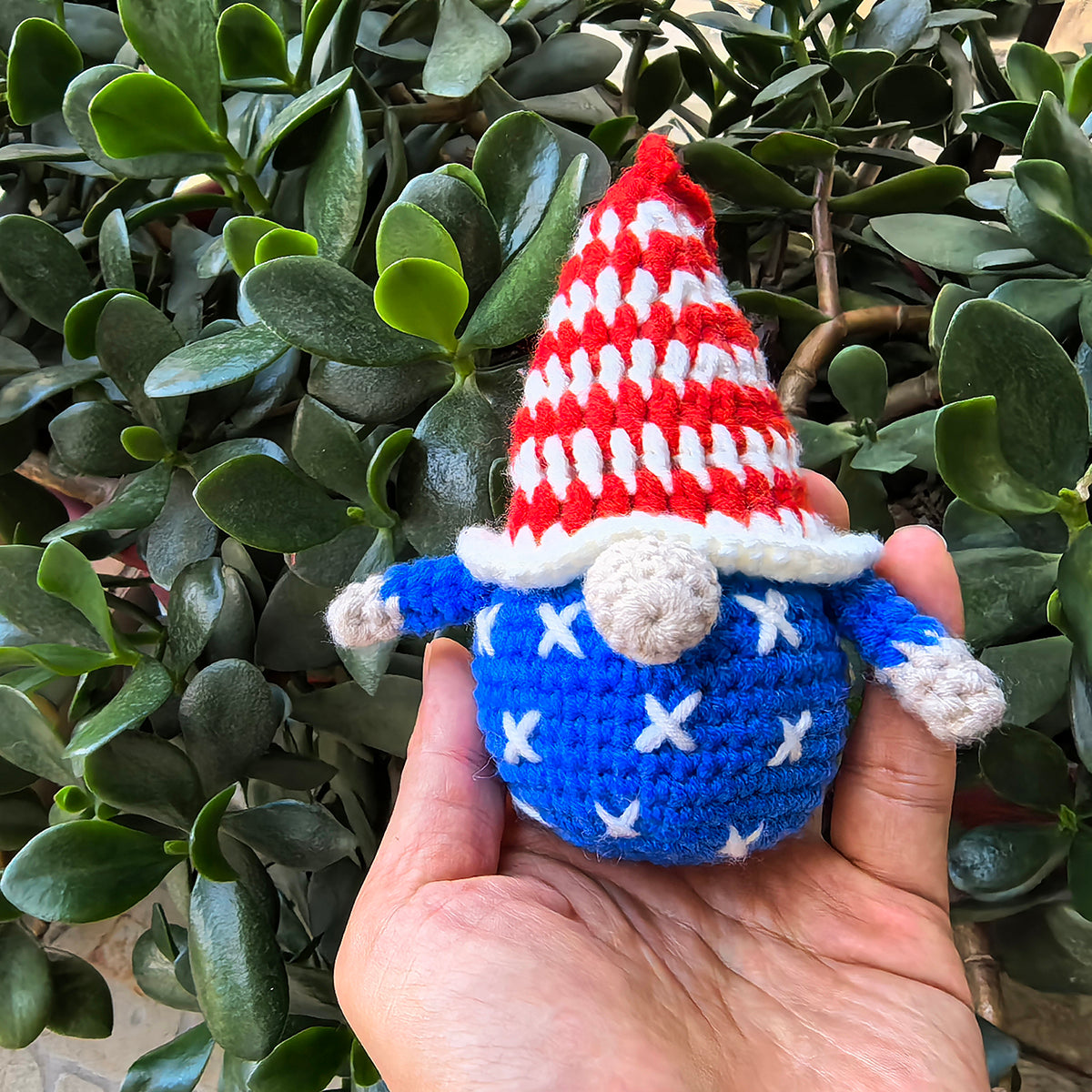 USA Independence Day Gnome Keychain – Handmade Crochet Patriotic Ornament